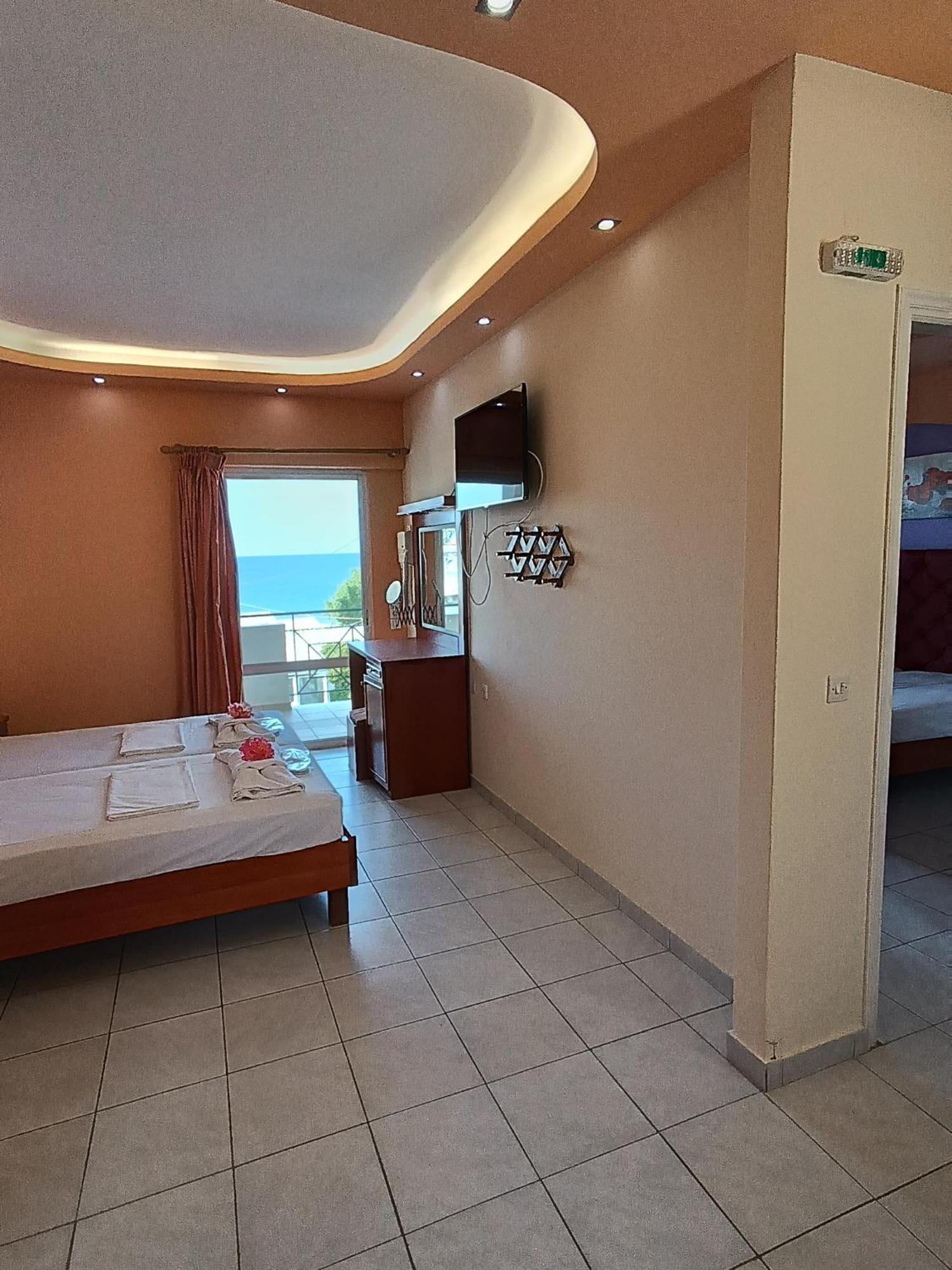 Apollon Aparthotel Plomari Exterior photo